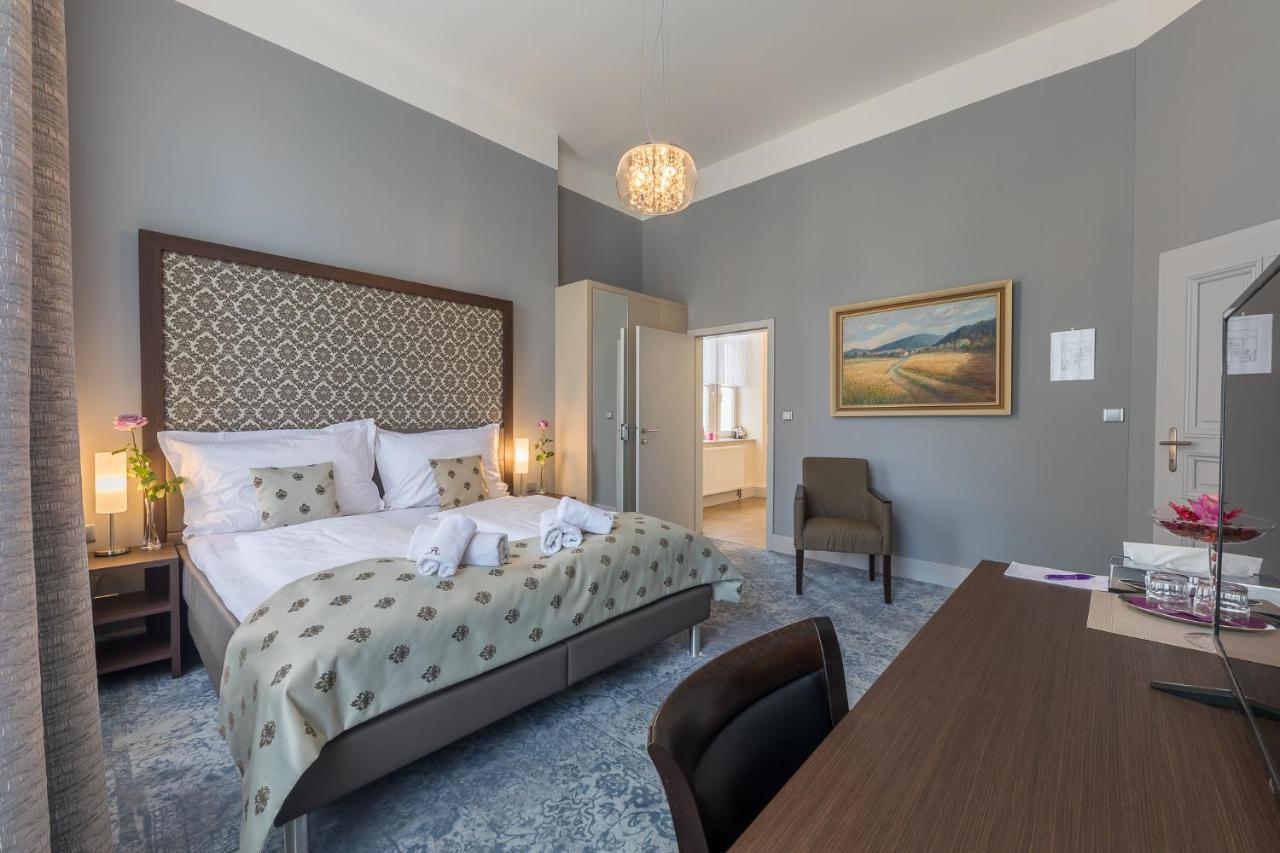 Wellness & Spa Hotel Villa Regenhart Jeseník Kültér fotó