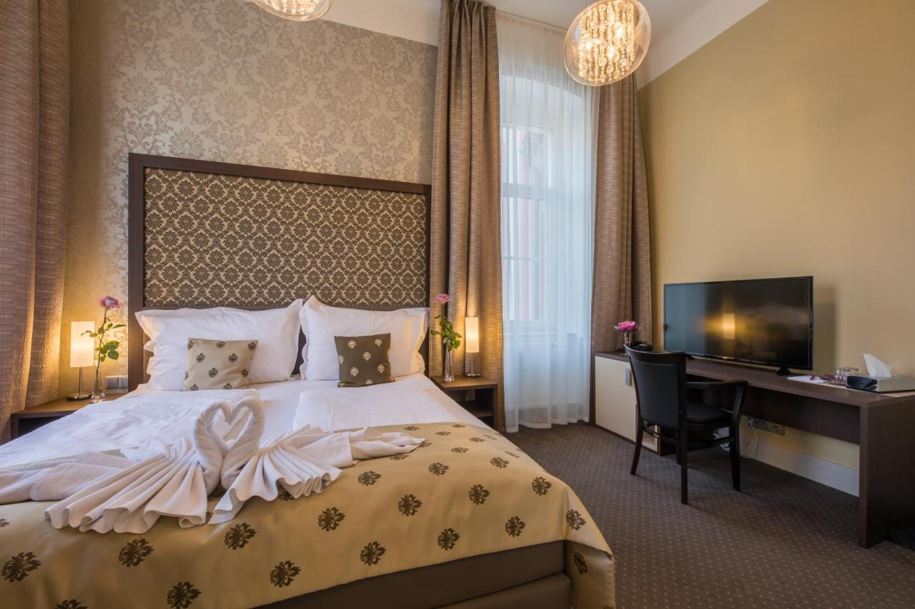 Wellness & Spa Hotel Villa Regenhart Jeseník Kültér fotó