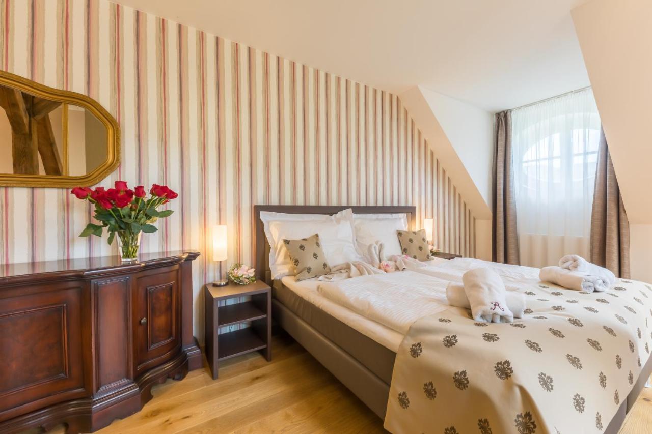 Wellness & Spa Hotel Villa Regenhart Jeseník Kültér fotó