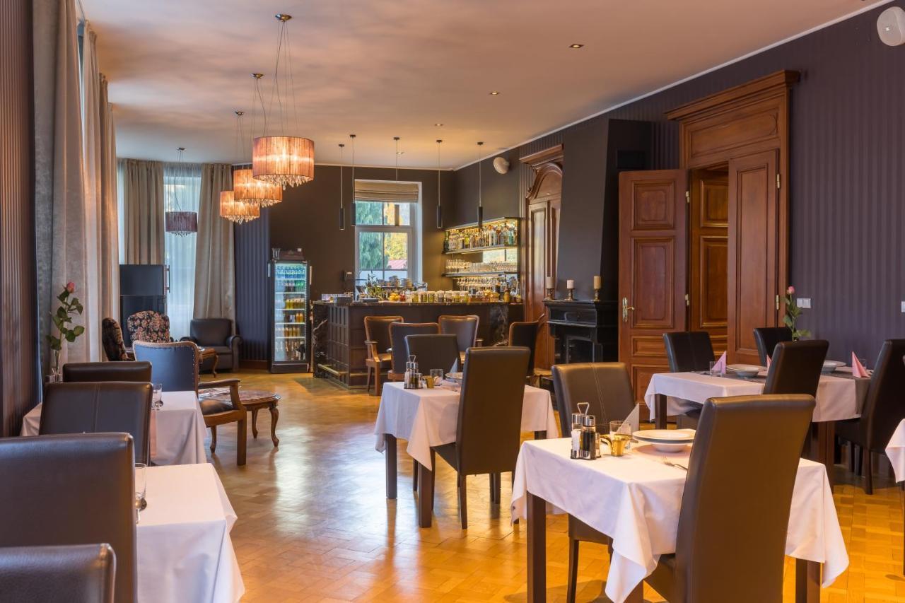 Wellness & Spa Hotel Villa Regenhart Jeseník Kültér fotó